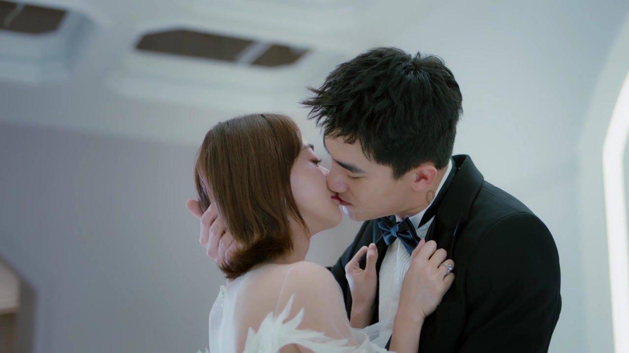 “00后”客运员的第一个春运:贴心服务让旅客感受“家的温暖”